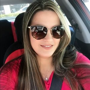 Meet your Posher, Leydis